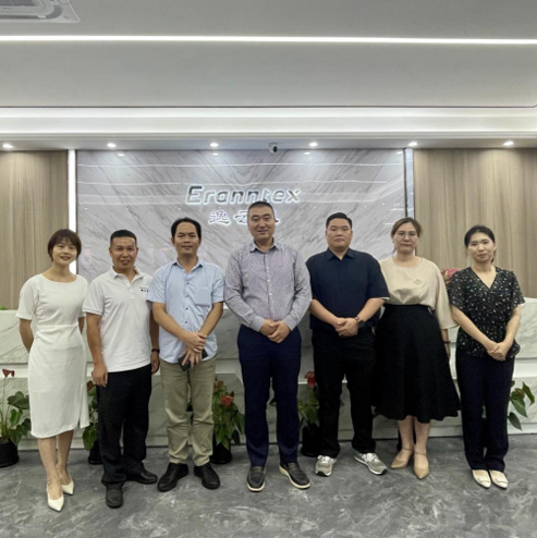 熱烈歡迎韓國(guó)客戶蒞臨逸云天實(shí)地考察，共商合作大計(jì)！